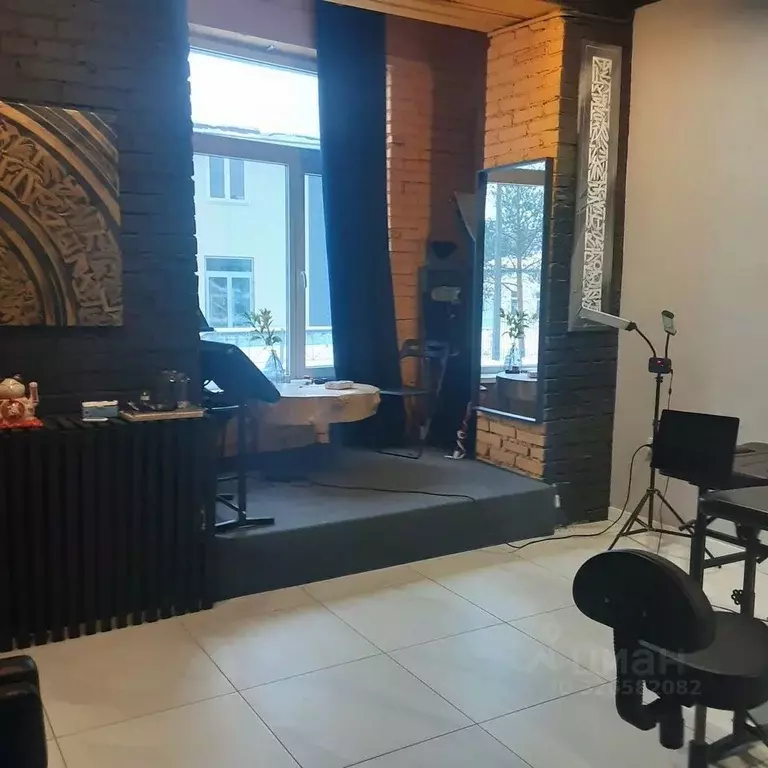 Офис в Ленинградская область, Кингисепп Октябрьская ул., 13 (50 м) - Фото 2