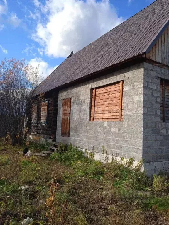 Дом в Свердловская область, Тугулымский городской округ, пос. ... - Фото 0