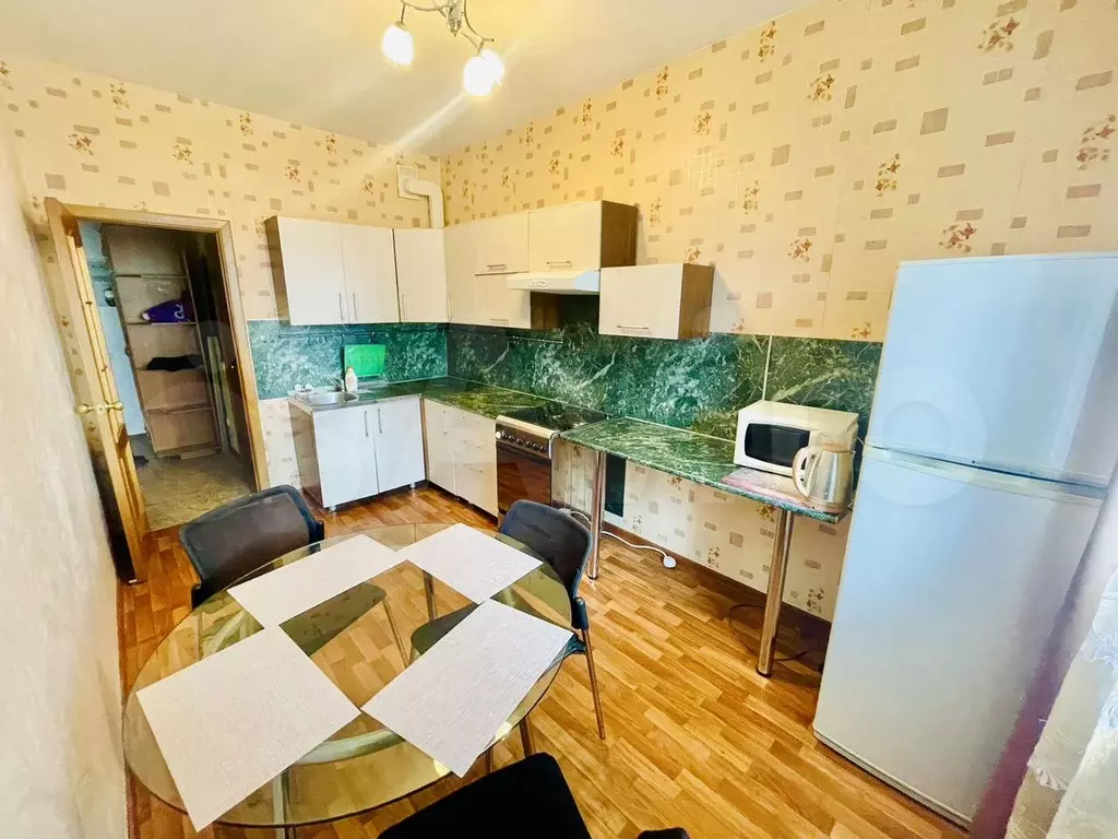 1-к. квартира, 40 м, 1/20 эт. - Фото 1