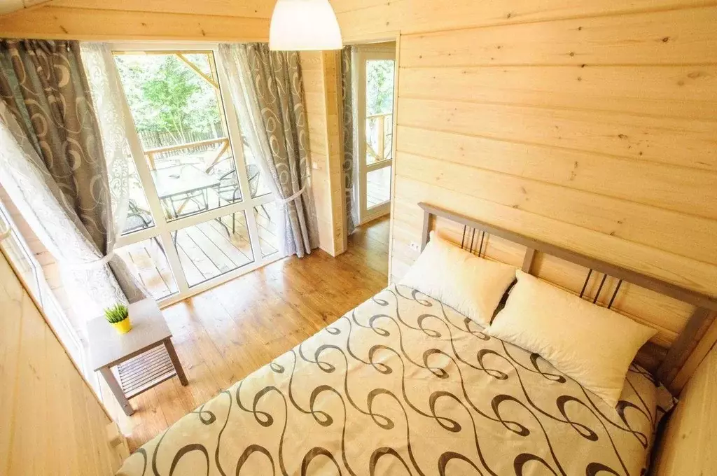 Дом в Краснодарский край, Апшеронский район, пос. Мезмай Речная ул., ... - Фото 1