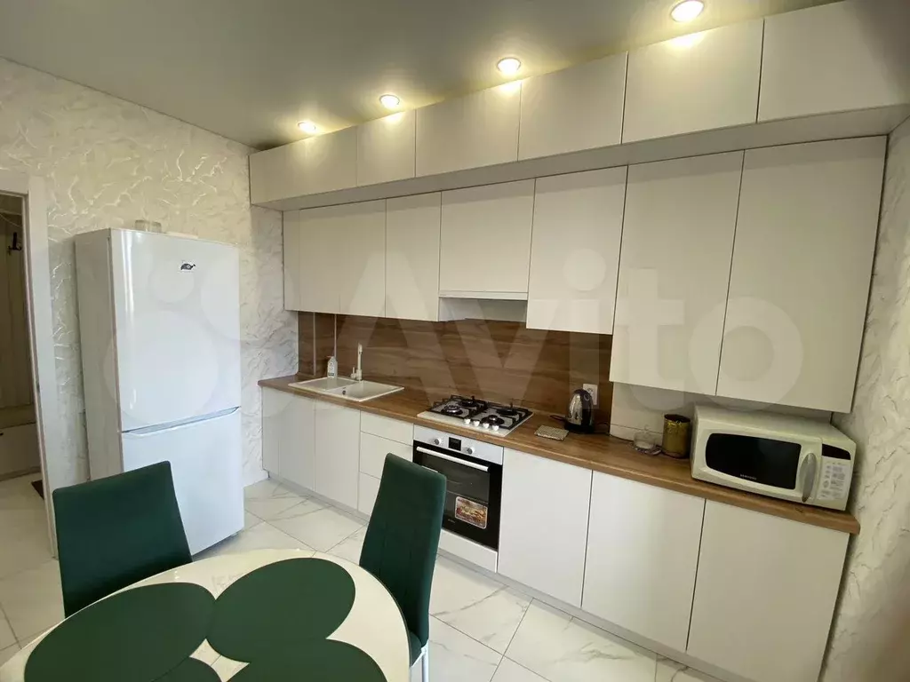 2-к. квартира, 60 м, 7/9 эт. - Фото 0