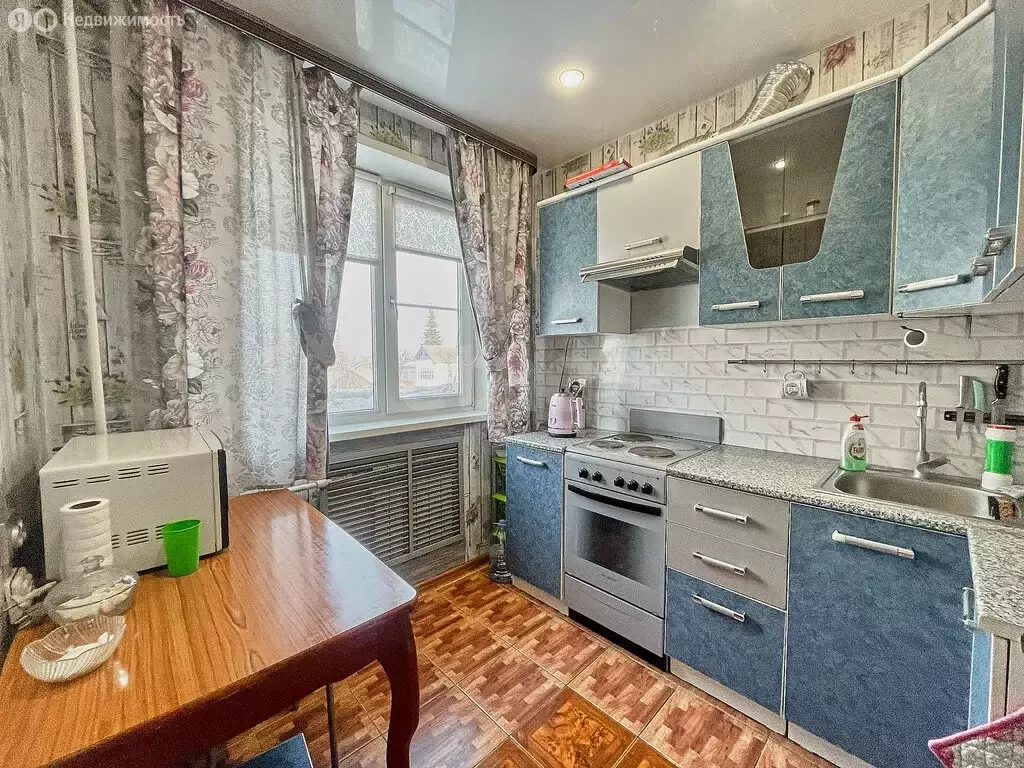 4-комнатная квартира: Прокопьевск, Сафоновская улица, 3 (60.5 м) - Фото 1