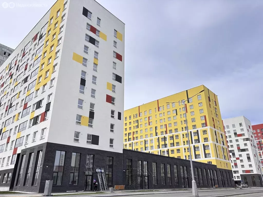 2-комнатная квартира: Екатеринбург, улица Академика Ландау, 35 (46 м) - Фото 0