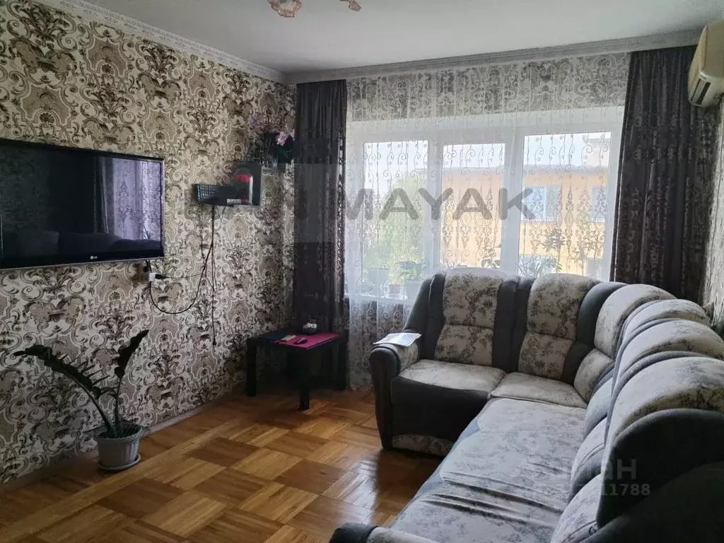 3-к кв. Адыгея, Майкоп ул. Шовгенова, 8 (52.0 м) - Фото 0