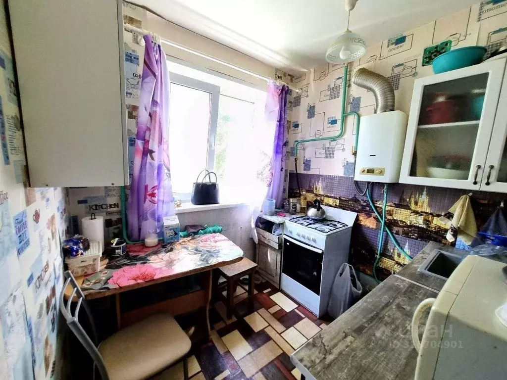 2-к кв. Свердловская область, Кировград ул. Дзержинского, 25 (43.8 м) - Фото 1