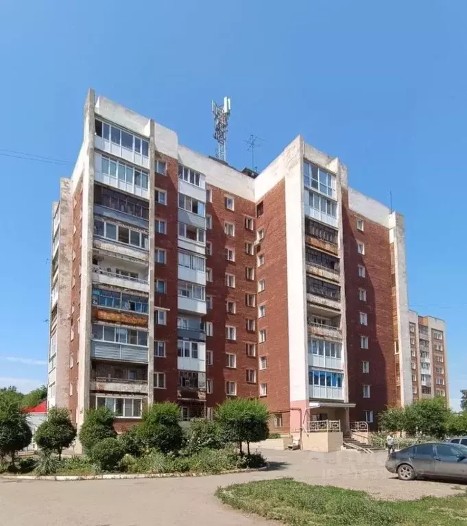 2-к кв. Омская область, Омск ул. Челюскинцев, 104к1 (47.5 м) - Фото 0