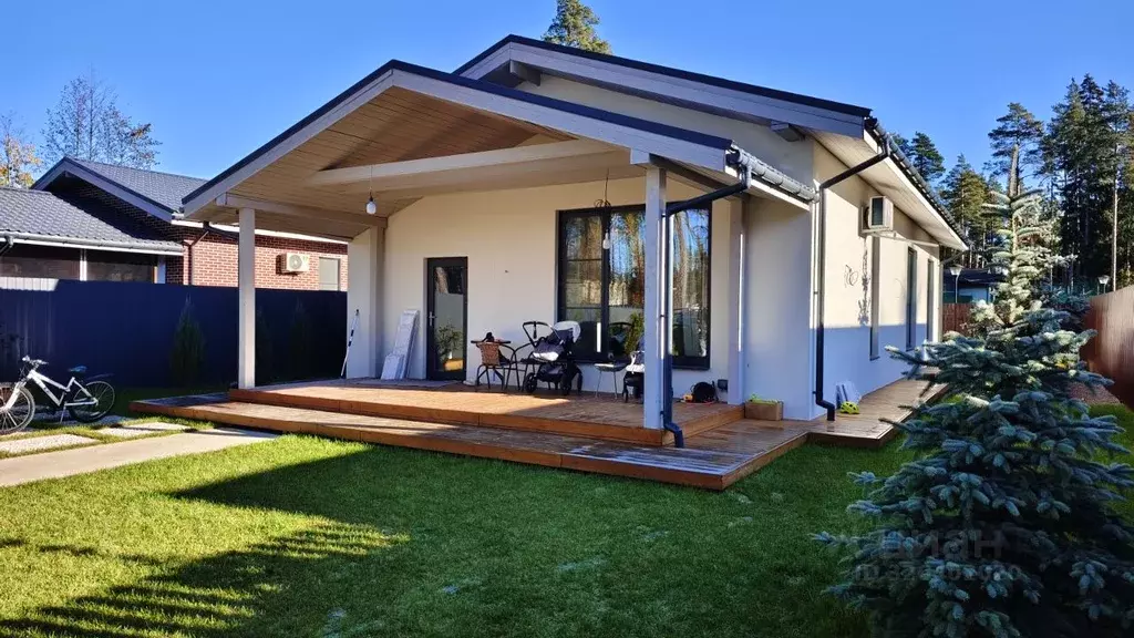 Дом в Ленинградская область, Всеволожск Христиновский просп. (140 м) - Фото 1