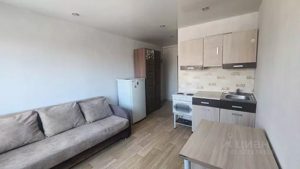 1-к кв. Кемеровская область, Кемерово просп. Ленина, 53 (17.5 м) - Фото 1