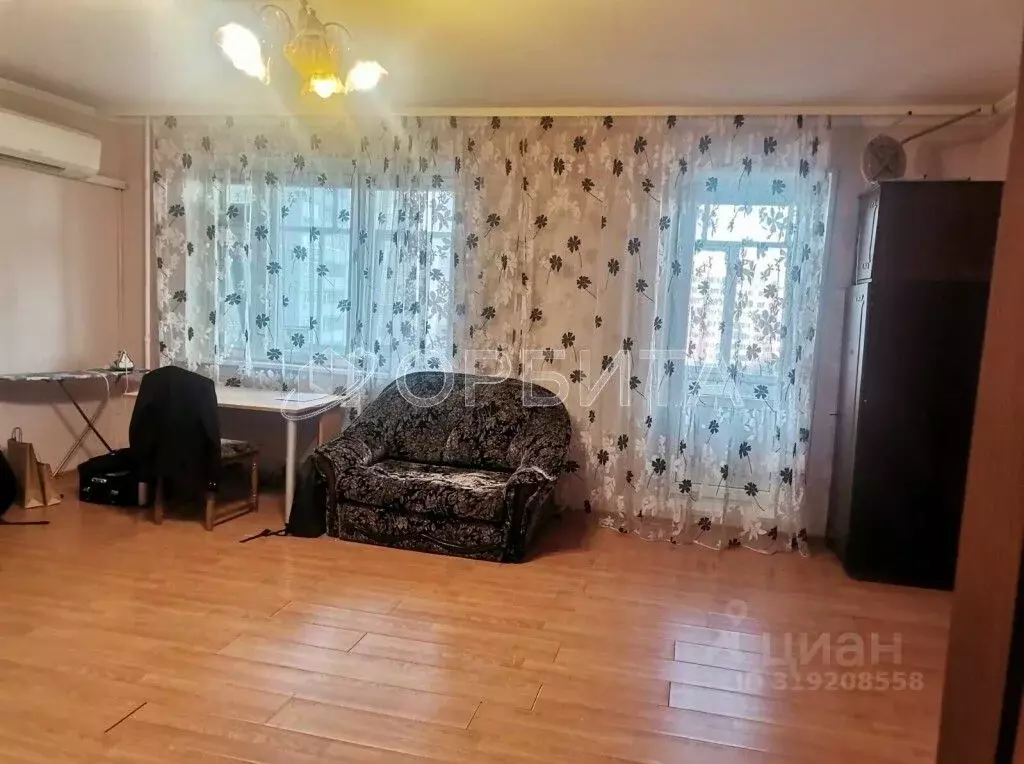 2-к кв. Тюменская область, Тюмень ул. Салтыкова-Щедрина, 55 (69.1 м) - Фото 0