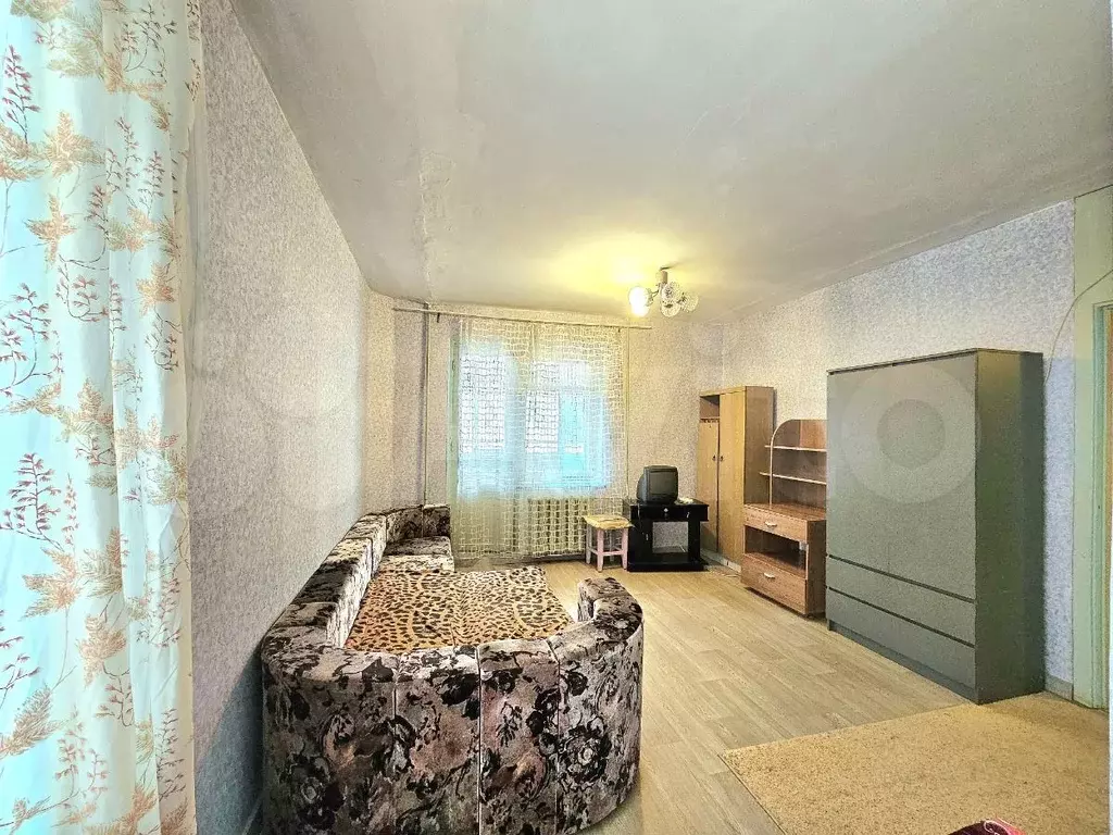 1-к. квартира, 39 м, 1/9 эт. - Фото 1