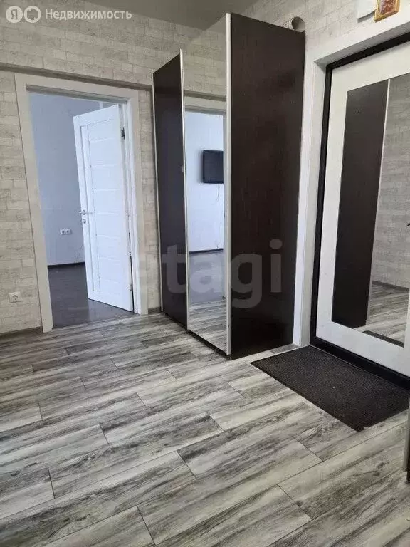 2-комнатная квартира: Иркутск, улица Безбокова, 30/8 (61 м) - Фото 0