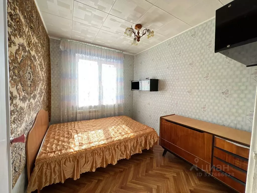 3-к кв. Оренбургская область, Оренбург Ялтинская ул., 6 (47.2 м) - Фото 1