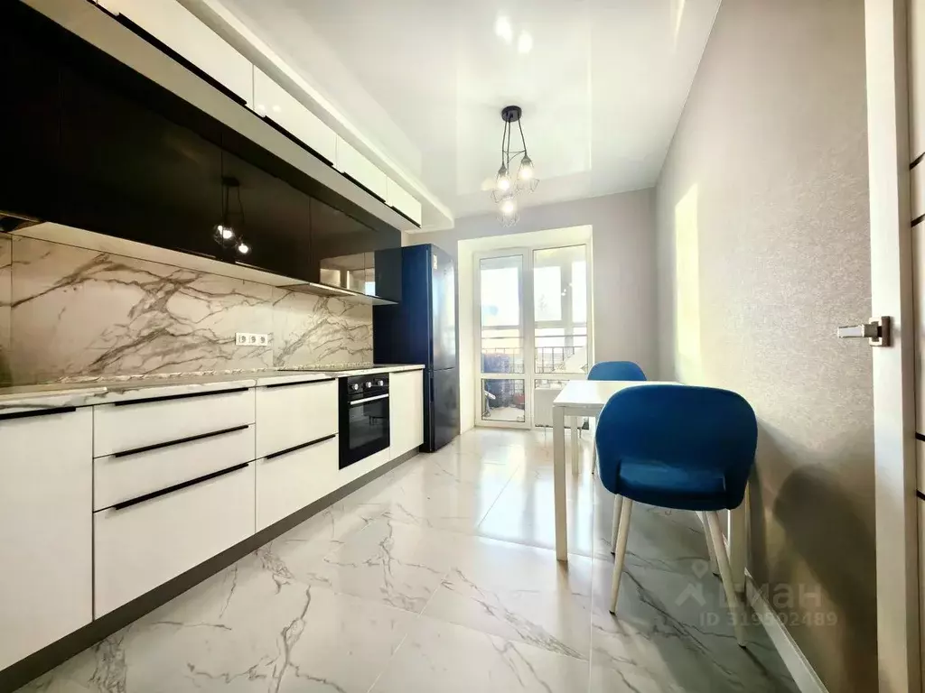 2-к кв. Татарстан, Казань ул. Фикрята Табеева, 1 (53.0 м) - Фото 0