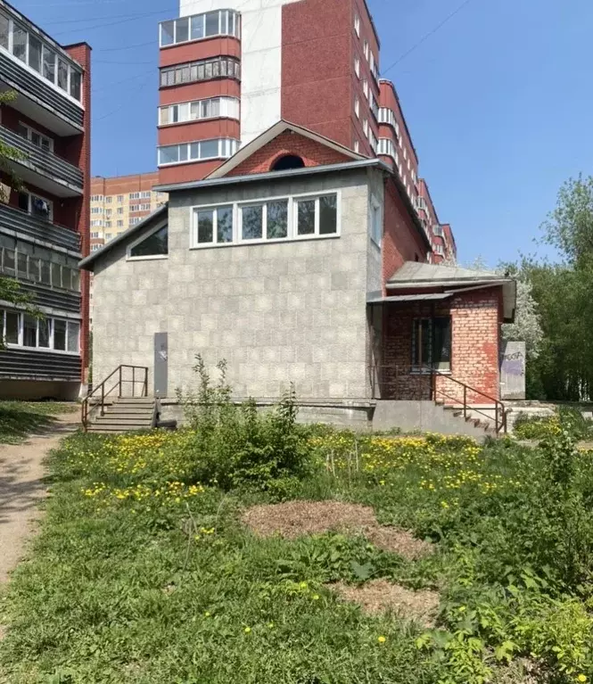 Помещение свободного назначения в Пермский край, Пермь Буксирная ул., ... - Фото 0