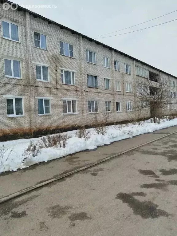 3-комнатная квартира: посёлок городского типа Парфино, улица ... - Фото 2