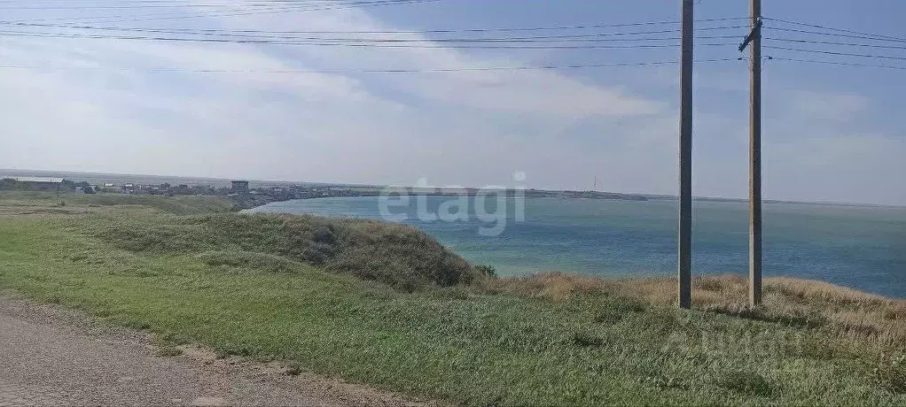 Участок в Крым, Ленинский район, Мысовское с/пос, с. Заводское ул. ... - Фото 1