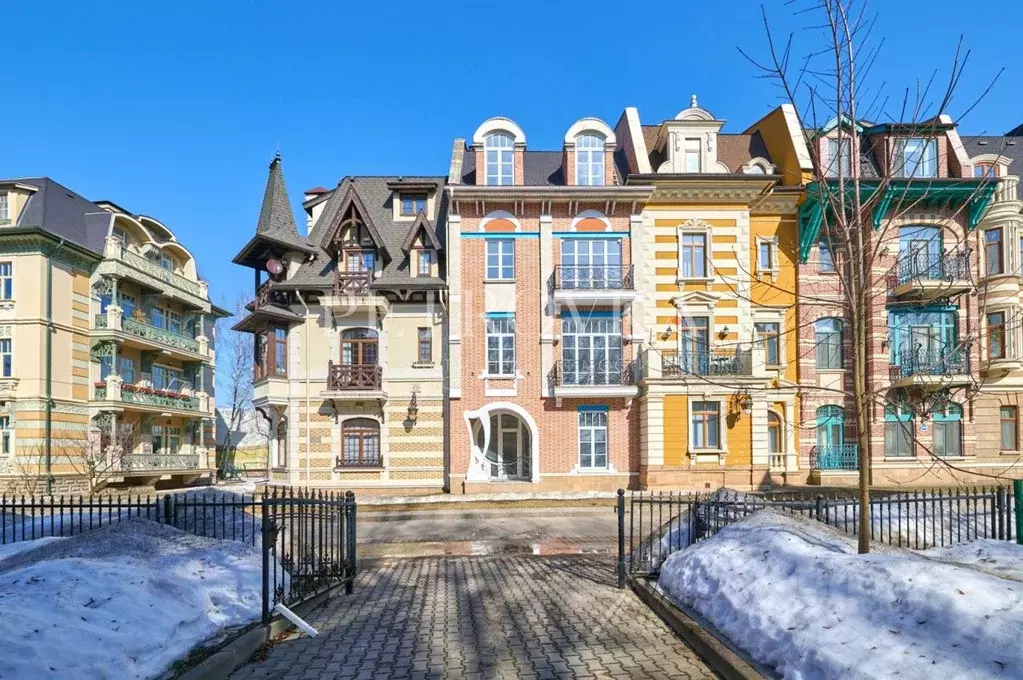 Таунхаус в Московская область, Одинцово ул. Озерная, 115 (395 м) - Фото 2