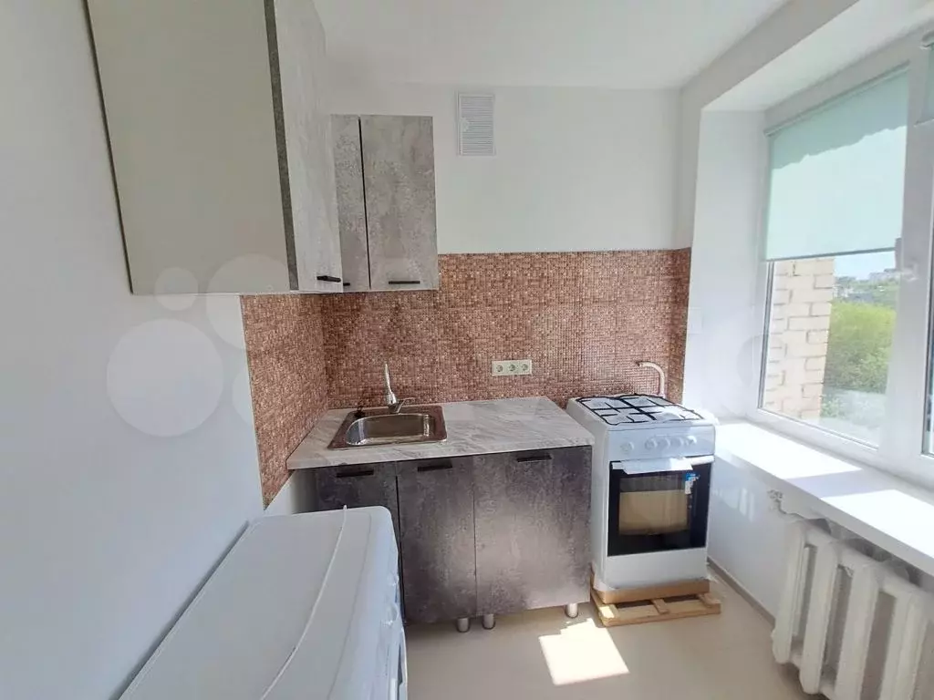 1-к. квартира, 30 м, 9/9 эт. - Фото 1