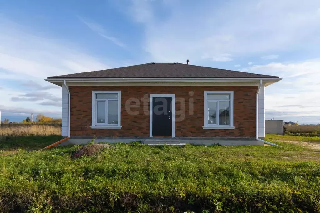 Дом в Тюменская область, Тюменский муниципальный округ, с. Чикча, ... - Фото 1