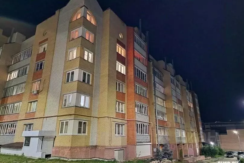 1-к кв. Чувашия, Чебоксары ул. Строителей, 5 (42.0 м) - Фото 0