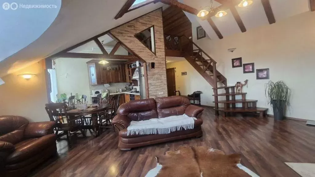 3-комнатная квартира: Смоленск, улица Герцена, 1А (122 м) - Фото 1