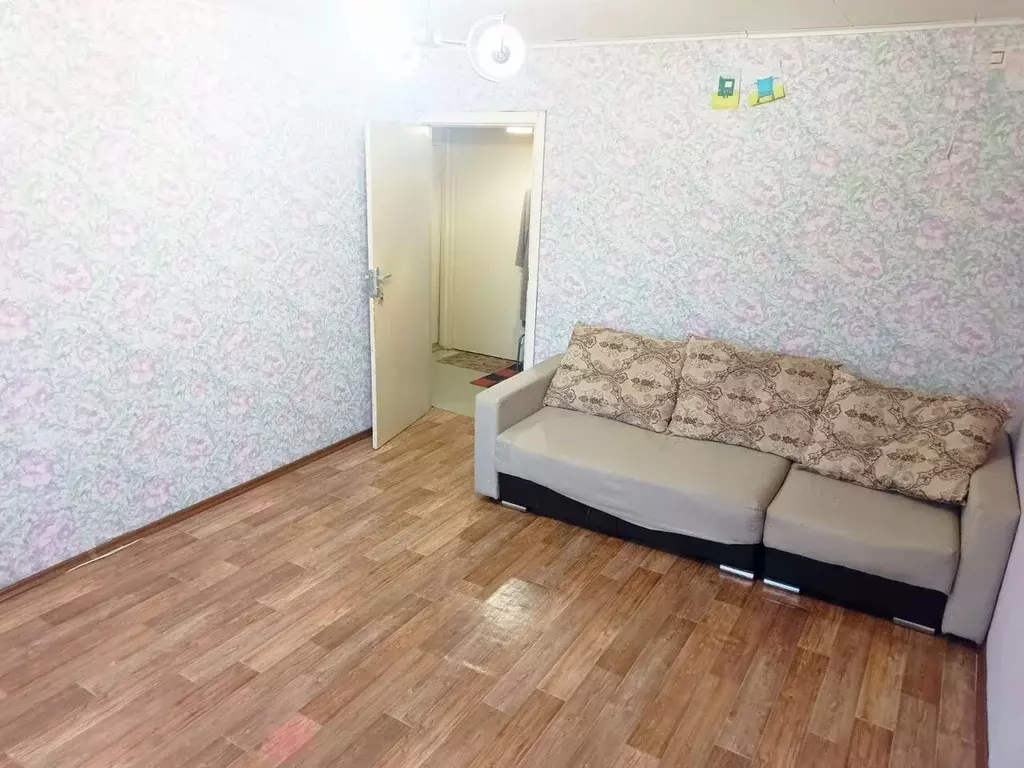 Комната Ленинградская область, Тихвин 4-й мкр, 25 - Фото 2