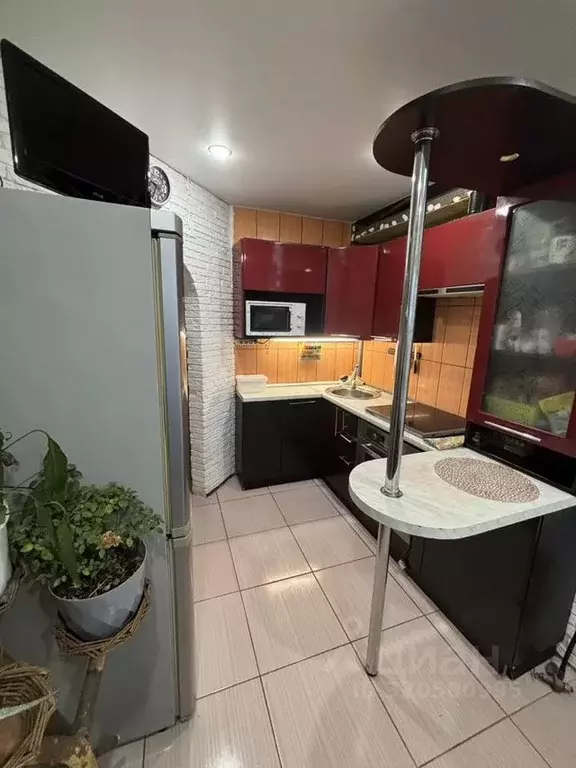 3-к кв. Омская область, Омск Заозерная ул., 10 (59.0 м) - Фото 1