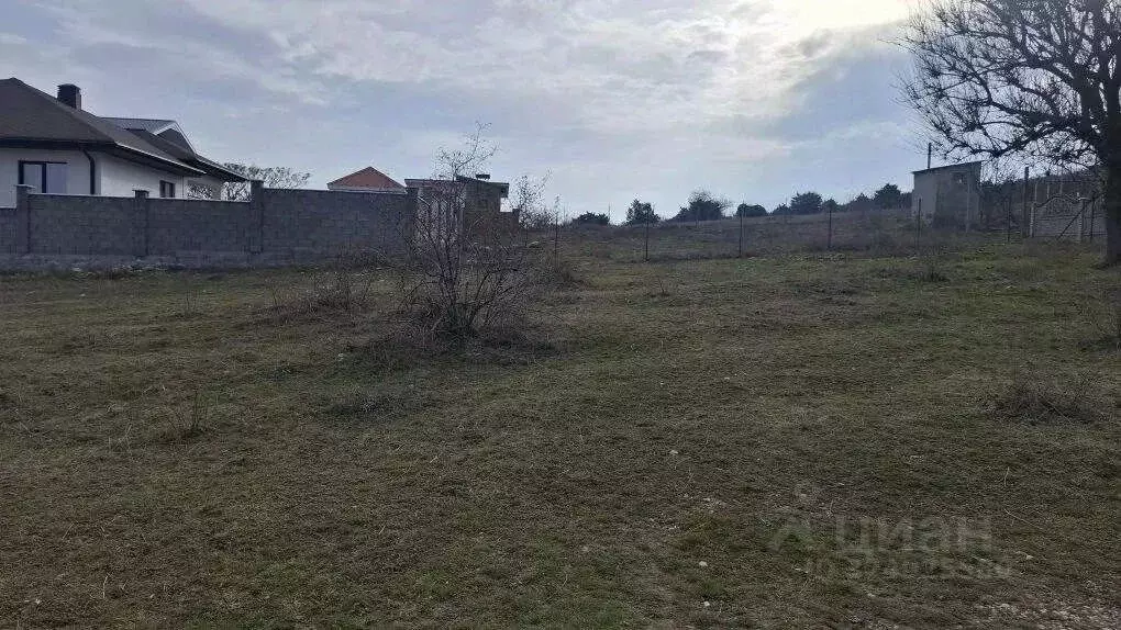 Участок в Крым, Кировский район, Старый Крым городское поселение ул. ... - Фото 1