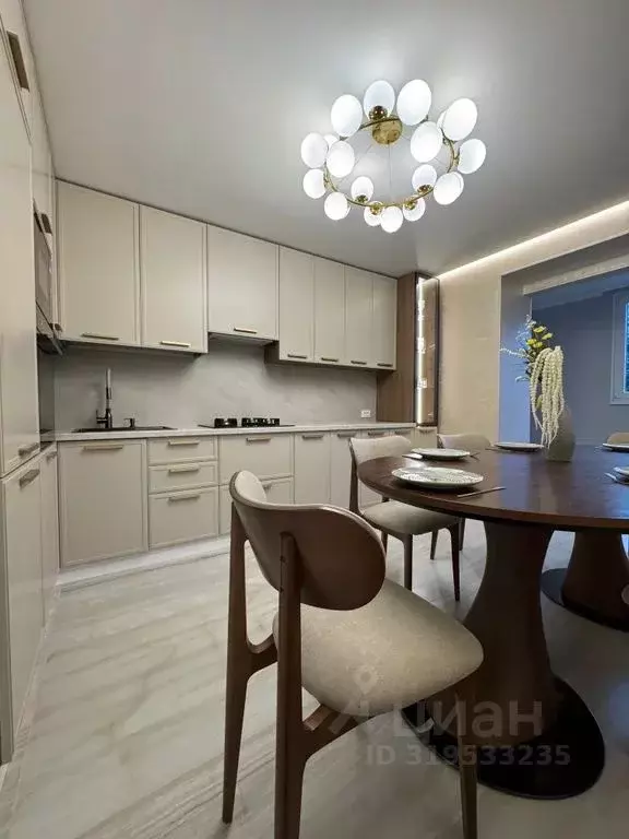 3-к кв. Северная Осетия, Владикавказ ул. Борукаева, 8 (90.0 м) - Фото 1