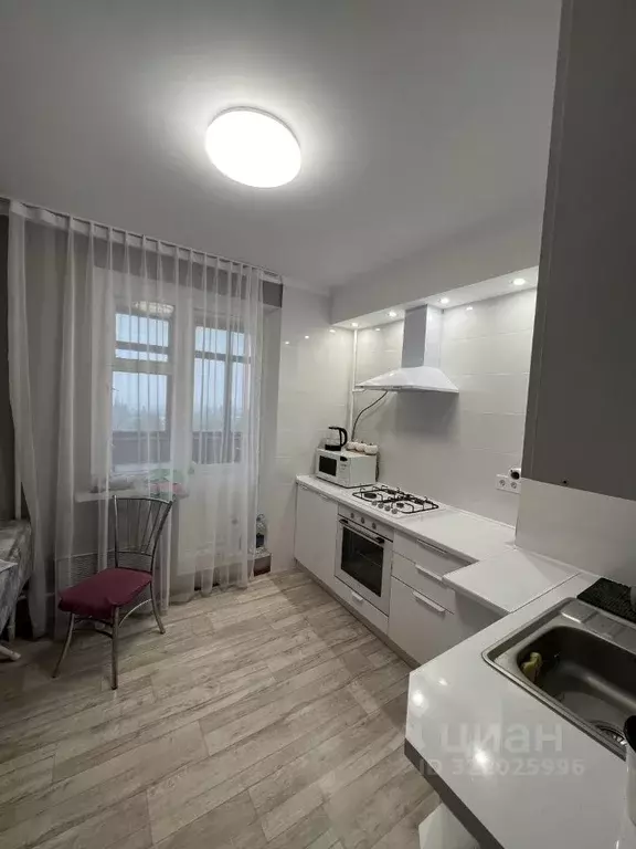 3-к кв. Крым, Симферополь ул. Балаклавская, 53 (74.0 м) - Фото 0