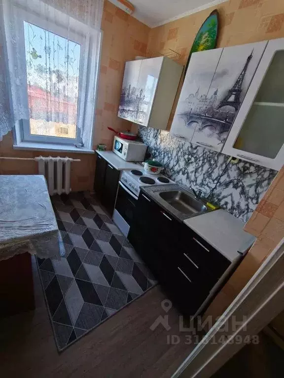 2-к кв. Ханты-Мансийский АО, Когалым Югорская ул., 24 (50.0 м) - Фото 0