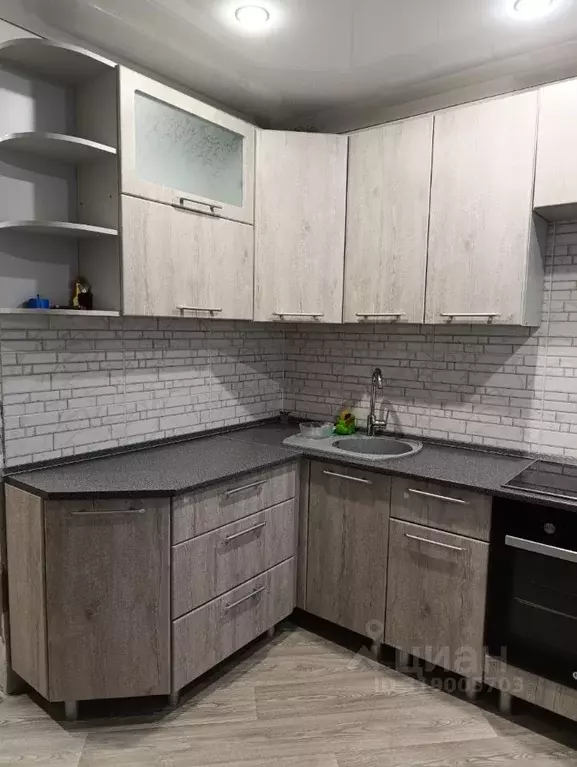 1-к кв. Иркутская область, Усть-Илимск Белградская ул., 1 (36.0 м) - Фото 0