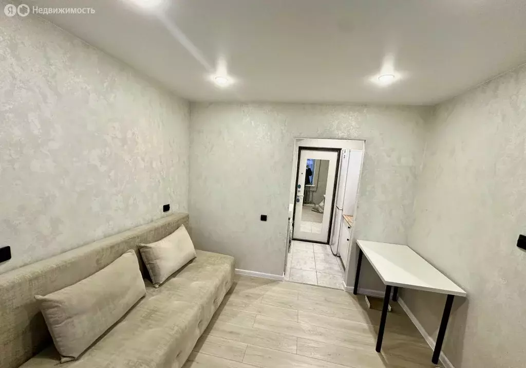 1-комнатная квартира: Хабаровск, Гаражный проезд, 5 (13.5 м) - Фото 2