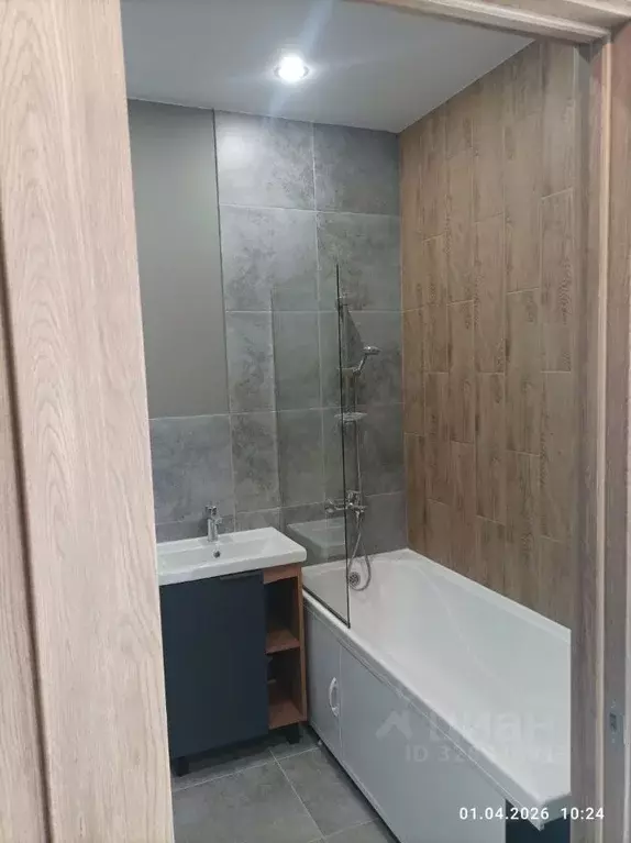 1-к кв. Удмуртия, Ижевск Воткинское ш., 61А (37.0 м) - Фото 1