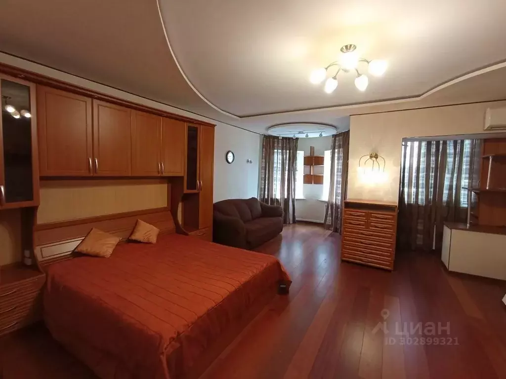 1-к кв. Астраханская область, Астрахань Московская ул., 76 (80.0 м) - Фото 1