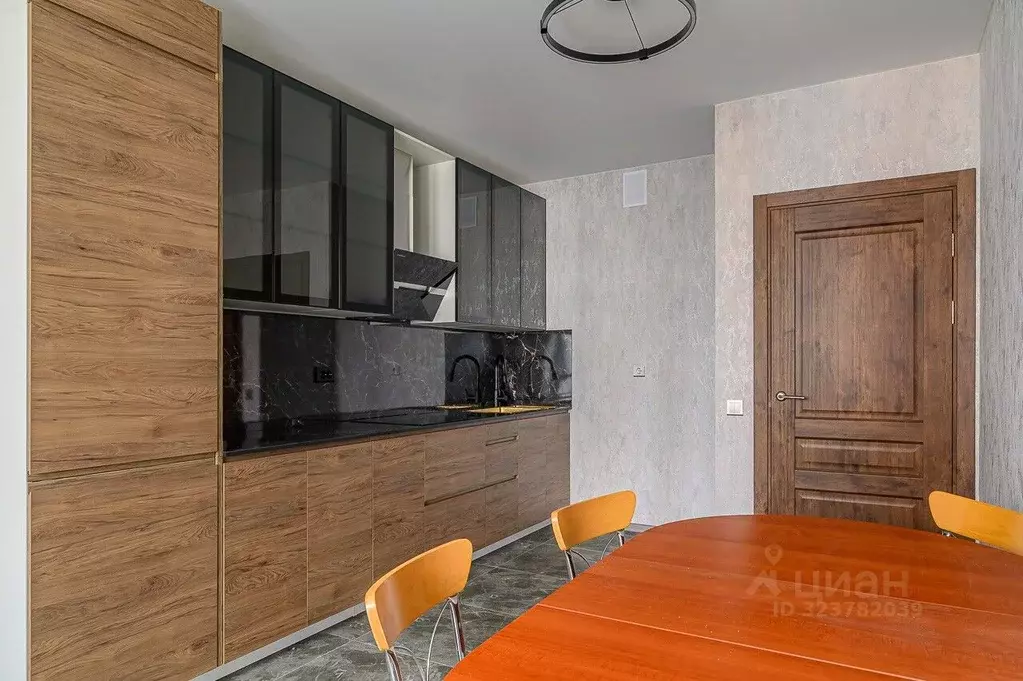 1-к кв. Свердловская область, Екатеринбург ул. Чайковского, 66А (50.1 ... - Фото 2