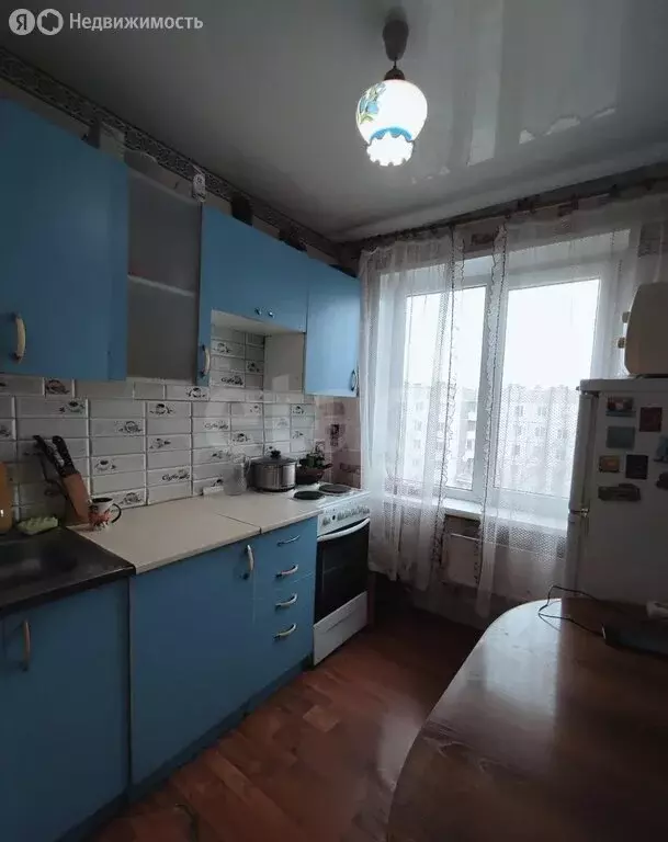 4-комнатная квартира: Черногорск, улица Калинина, 7 (60.8 м) - Фото 1