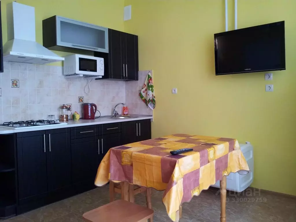 2-к кв. Севастополь ул. Челнокова, 12/3 (50.0 м) - Фото 1