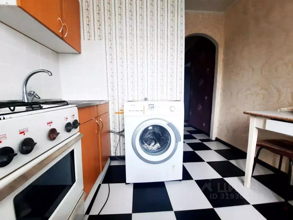 3-к кв. Брянская область, Брянск ул. Рылеева, 7А (63.5 м) - Фото 2