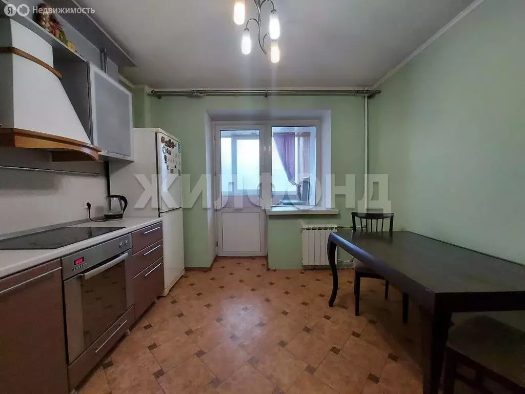 2-комнатная квартира: Бердск, Первомайская улица, 21 (56.1 м) - Фото 1