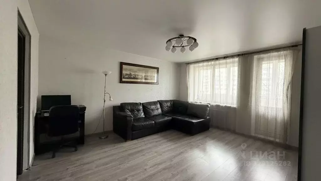 3-к кв. Санкт-Петербург просп. Энтузиастов, 53/38А (56.9 м) - Фото 1