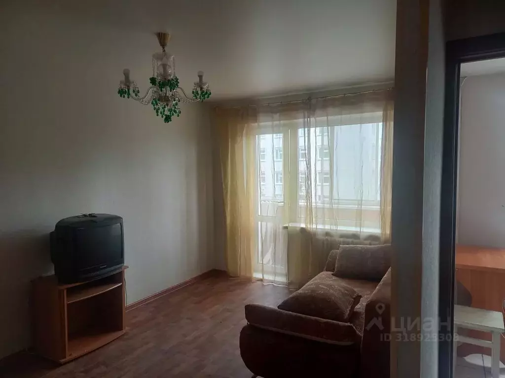 1-к кв. Омская область, Омск ул. Рождественского, 1 (31.5 м) - Фото 0