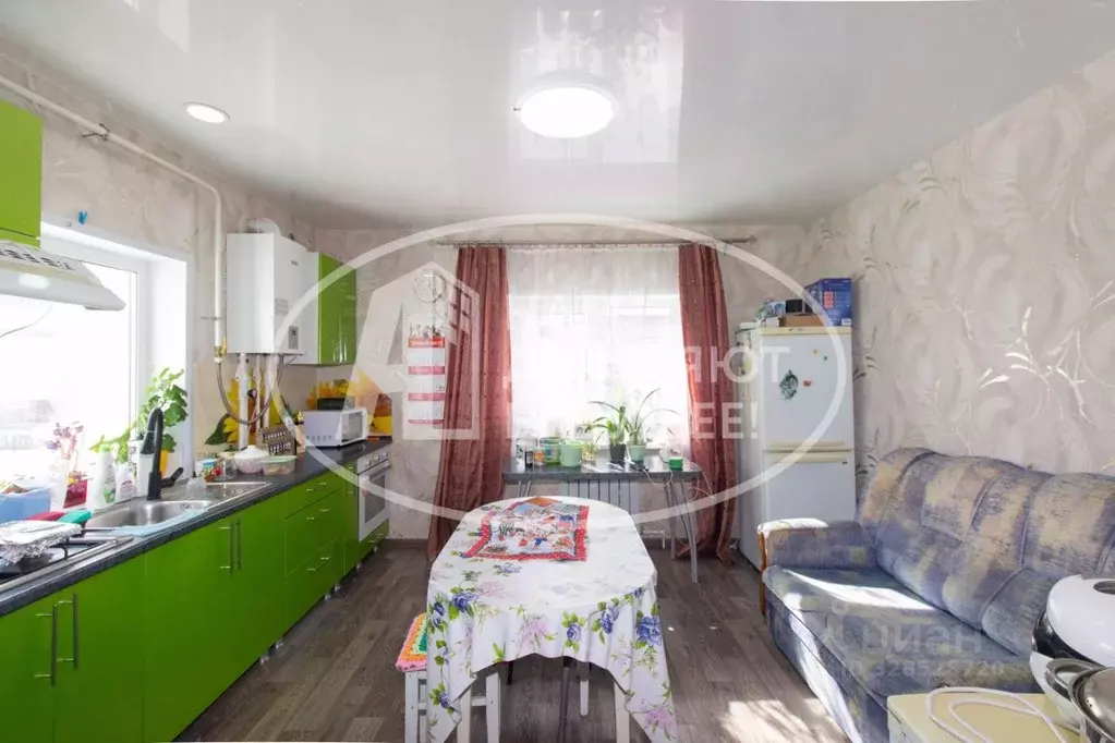 Дом в Пермский край, Чайковский городской округ, с. Большой Букор ул. ... - Фото 1