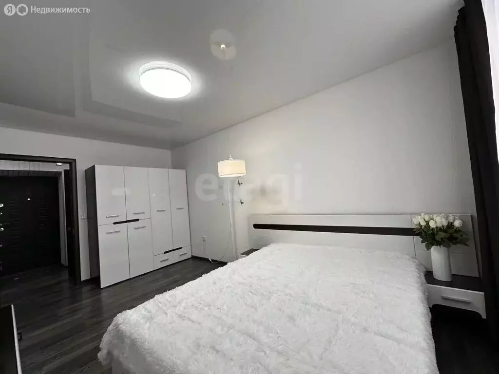 1-комнатная квартира: Киров, Октябрьский район, улица Орджоникидзе, 24 ... - Фото 2