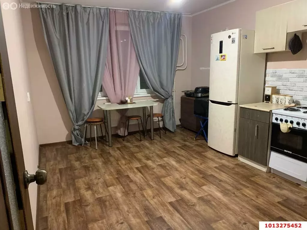 2-комнатная квартира: Краснодар, Черкасская улица, 60 (64.33 м) - Фото 1