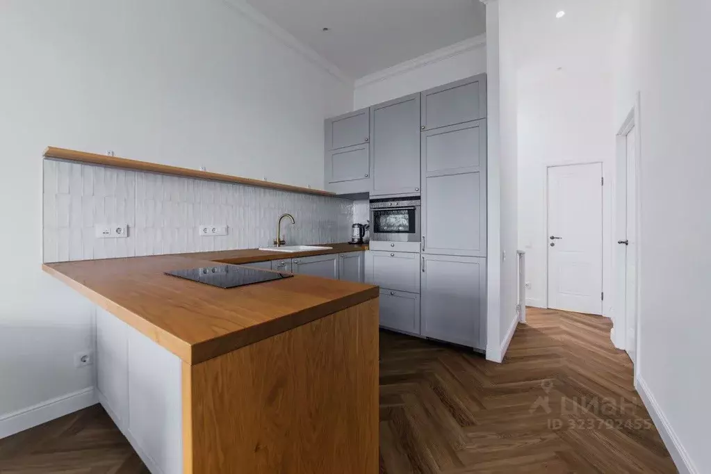 3-к кв. Свердловская область, Екатеринбург ул. Большакова, 25 (80.0 м) - Фото 2