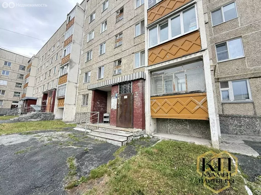 2-комнатная квартира: Полевской, микрорайон Зелёный Бор-2, 35 (47.1 м) - Фото 0