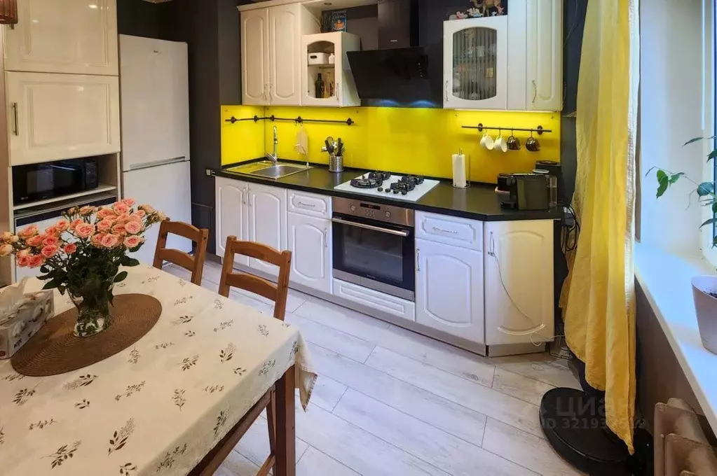 Квартира, 3 комнаты, 63 м - Фото 0