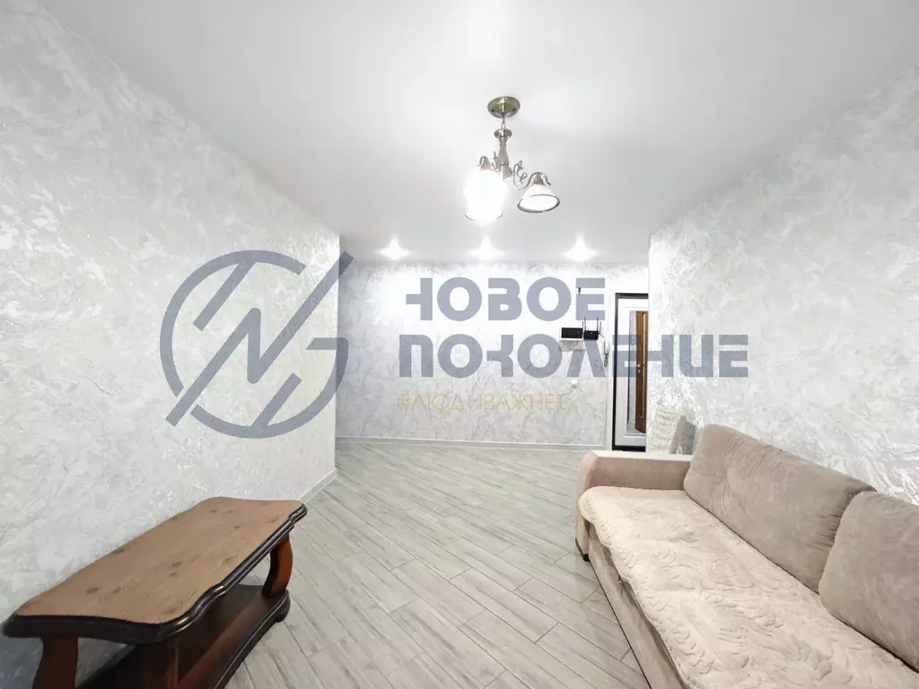 3-к кв. Омская область, Омск ул. Калинина, 10А (60.0 м) - Фото 2