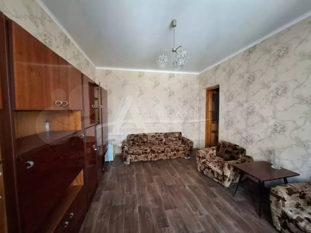 2-к. квартира, 56 м, 1/3 эт. - Фото 1